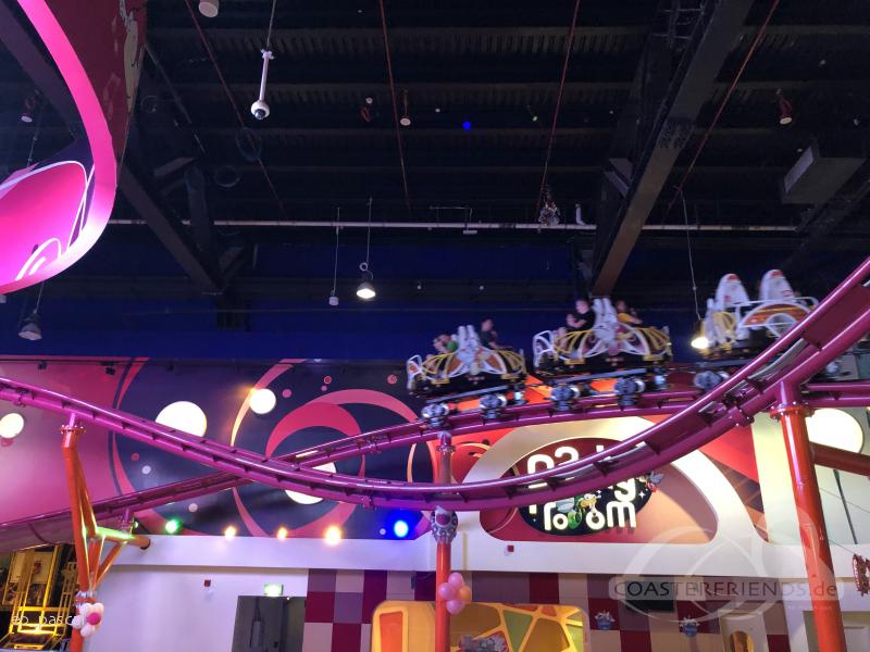 Roller Coaster im Park Sparky's Family Entertainment Centre Impressionen