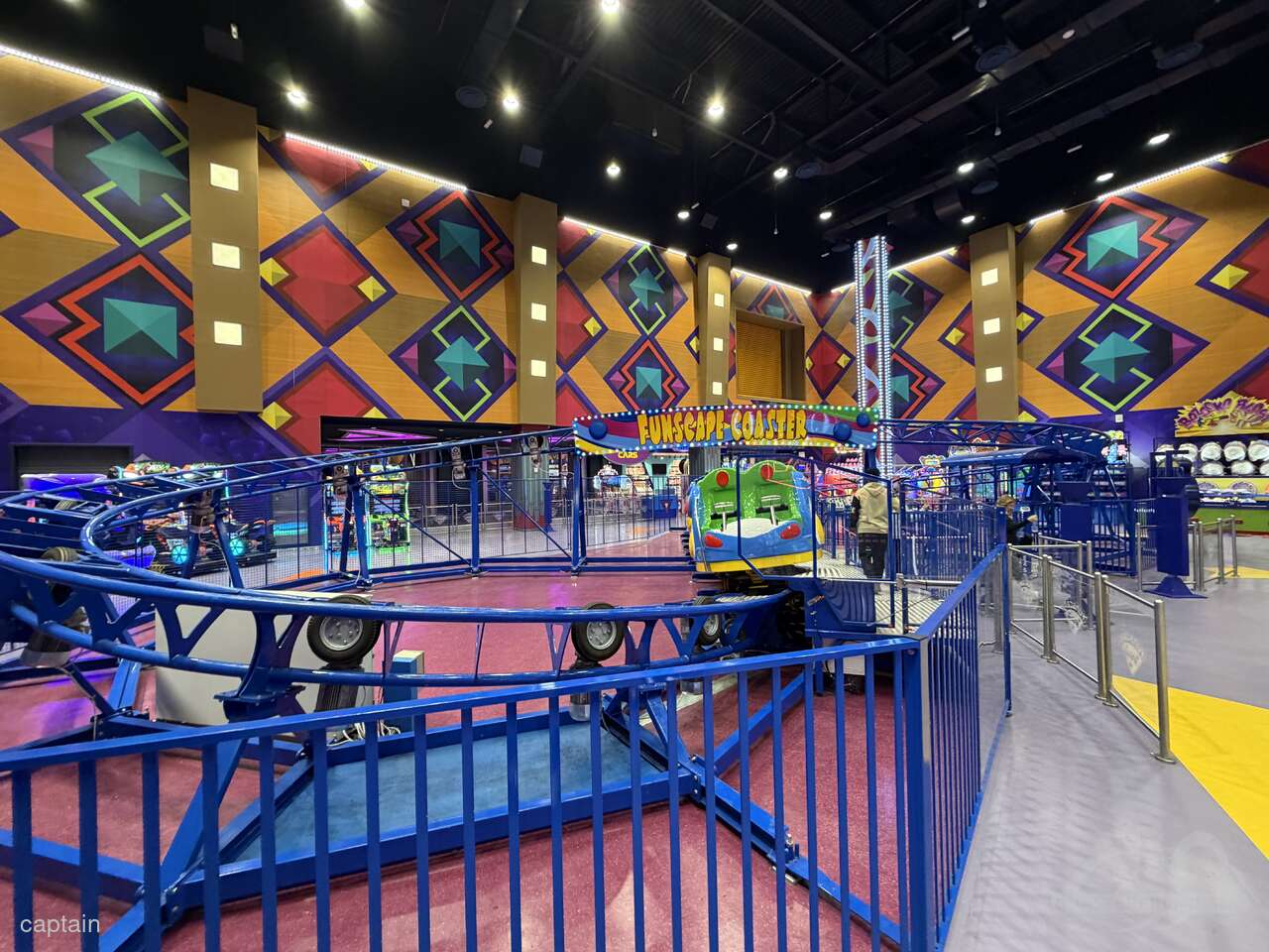 Funscape Coaster im Park Funscape World (@Mall of Dilmunia) Impressionen