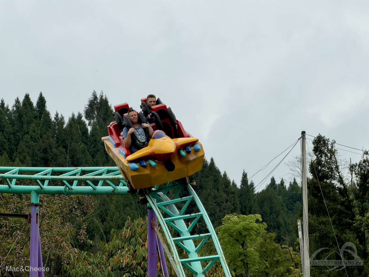 Roller Coaster im Park Suining Happy World Impressionen