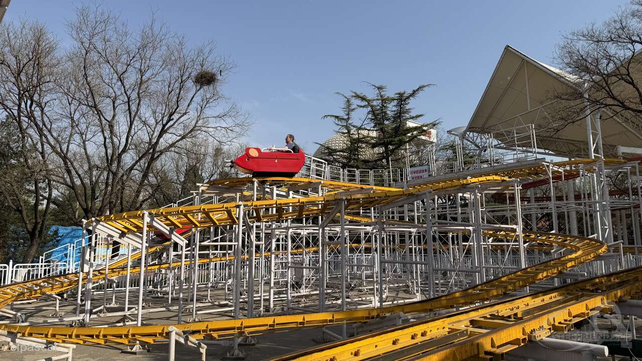 Crazy Mouse im Park Beijing Shijingshan Amusement Park Impressionen