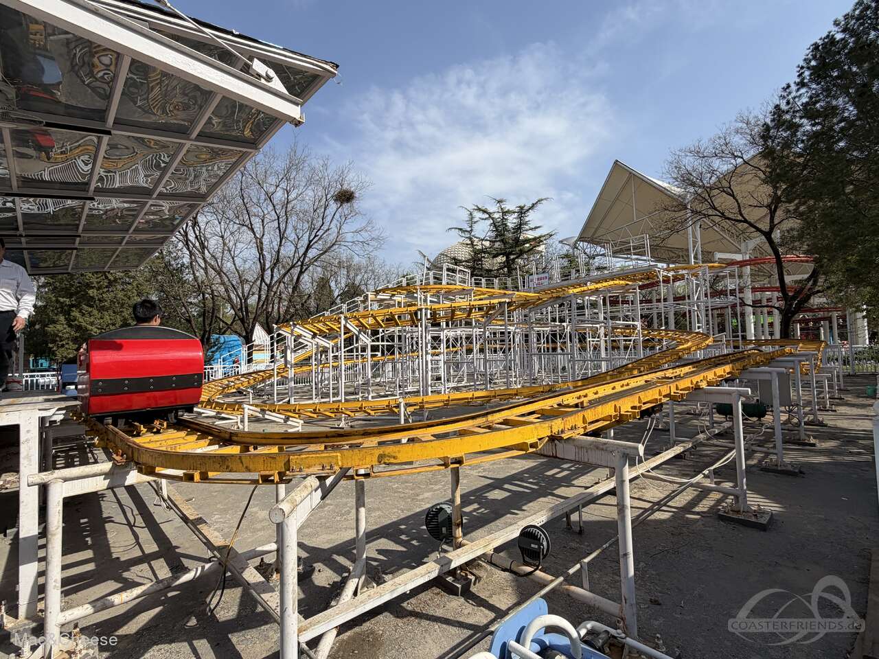 Crazy Mouse im Park Beijing Shijingshan Amusement Park Impressionen