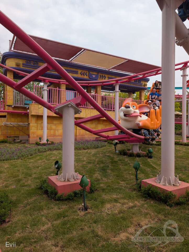 Puppy Coaster im Park Fantawild Oriental Legend Impressionen
