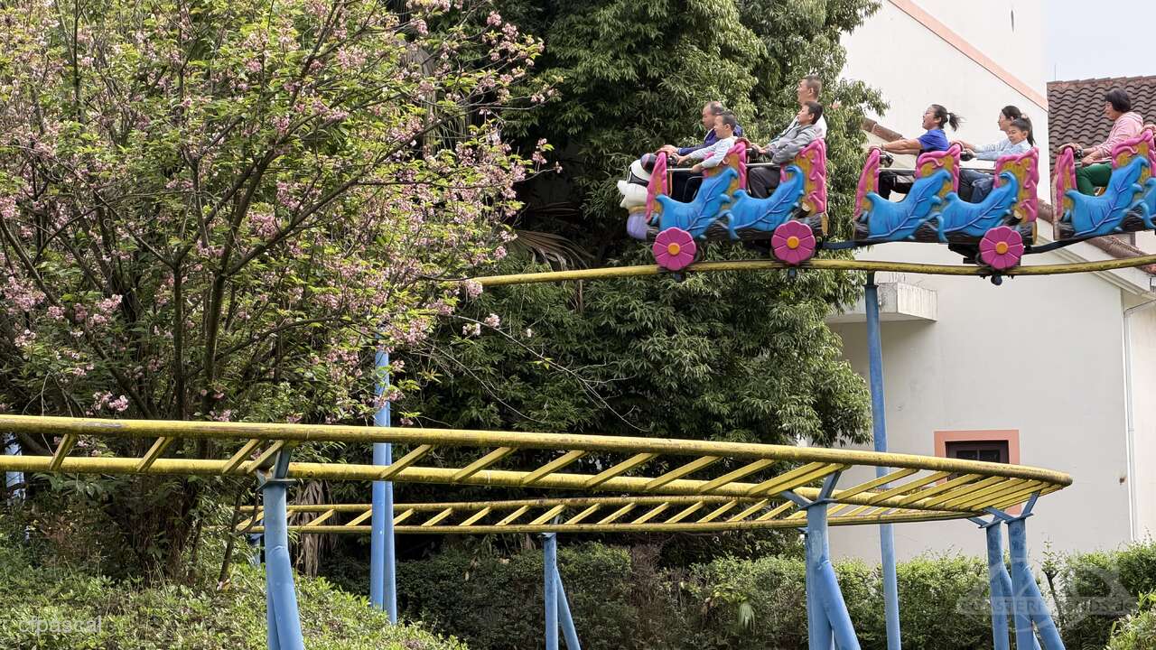 Children Coaster im Park Floraland Impressionen