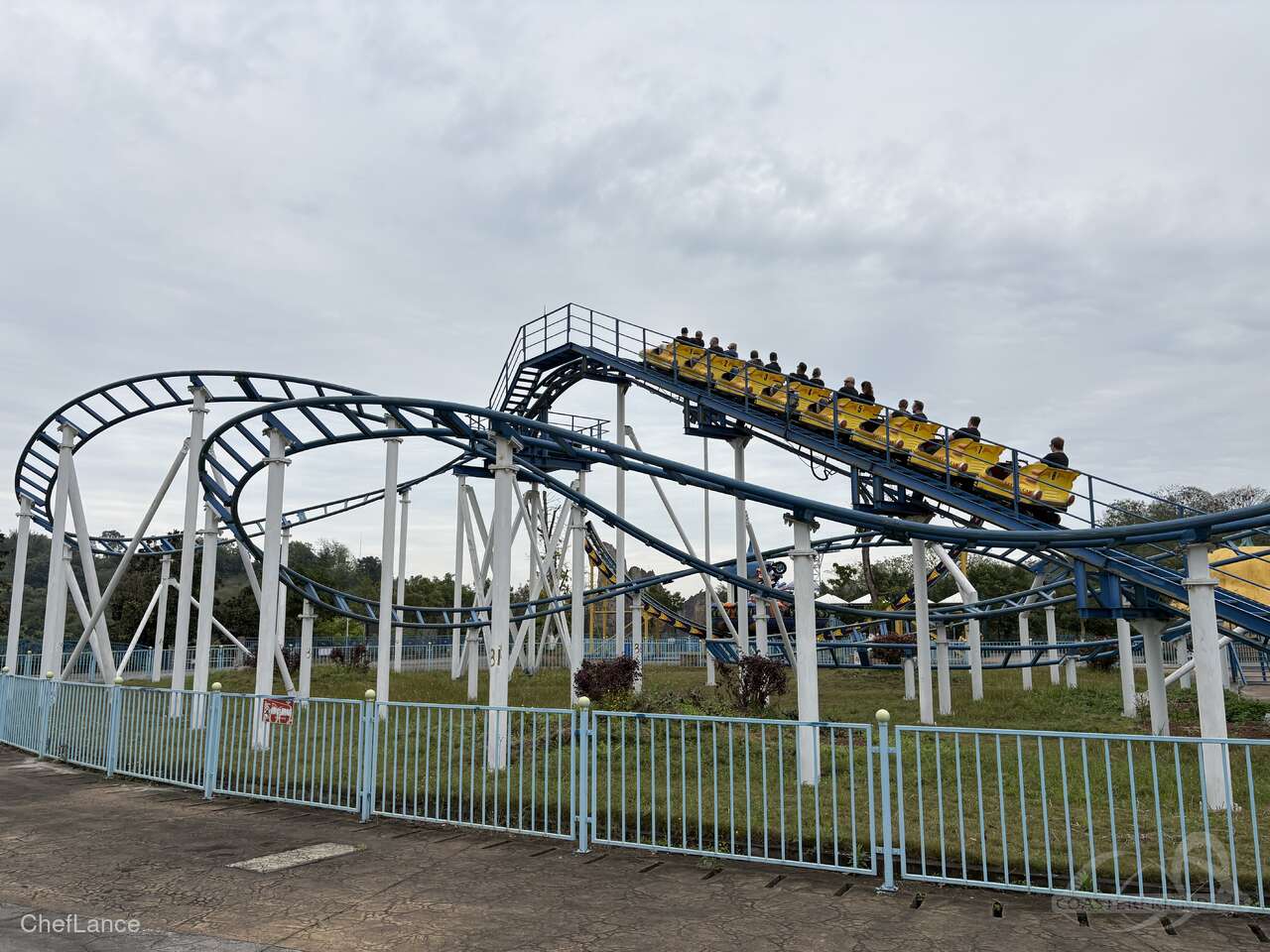 Family Roller Coaster im Park Loca Joy Holiday Theme Park Impressionen