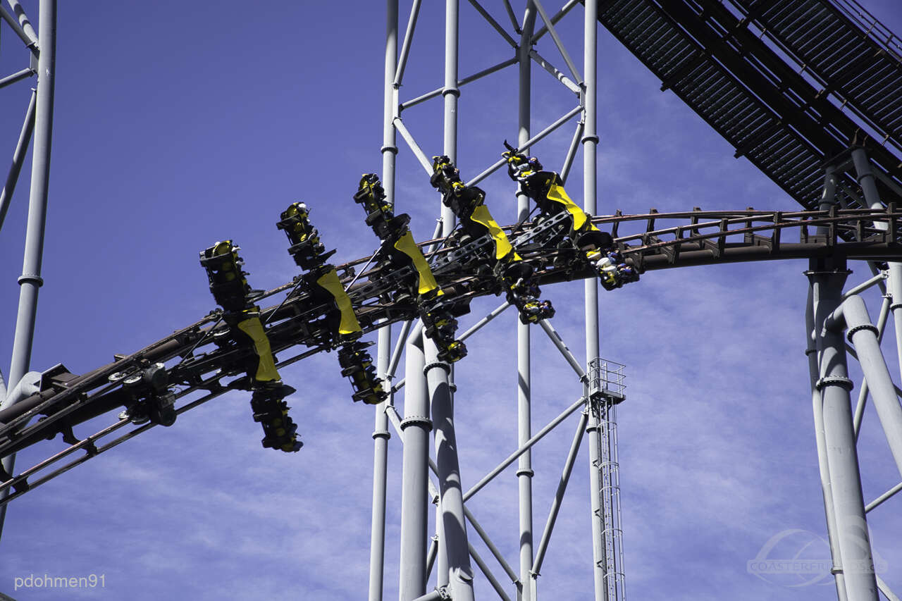 Eejanaika im Park Fuji-Q Highland Impressionen