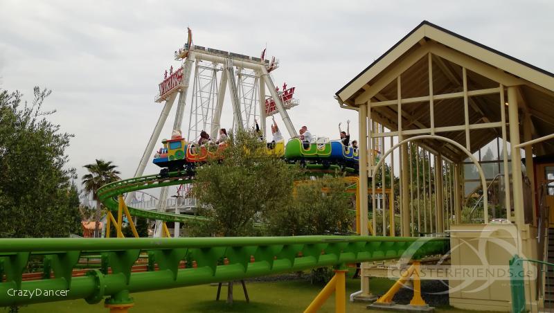 Peter Rabbit Coaster im Park Nagashima Spa Land Impressionen