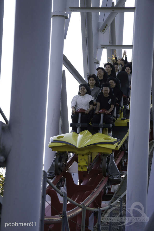 Steel Dragon 2000 im Park Nagashima Spa Land Impressionen
