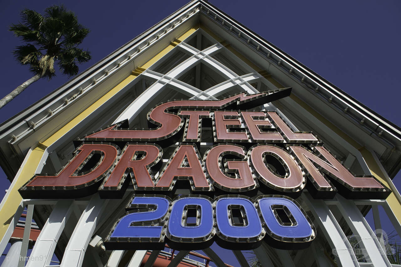 Steel Dragon 2000 im Park Nagashima Spa Land Impressionen