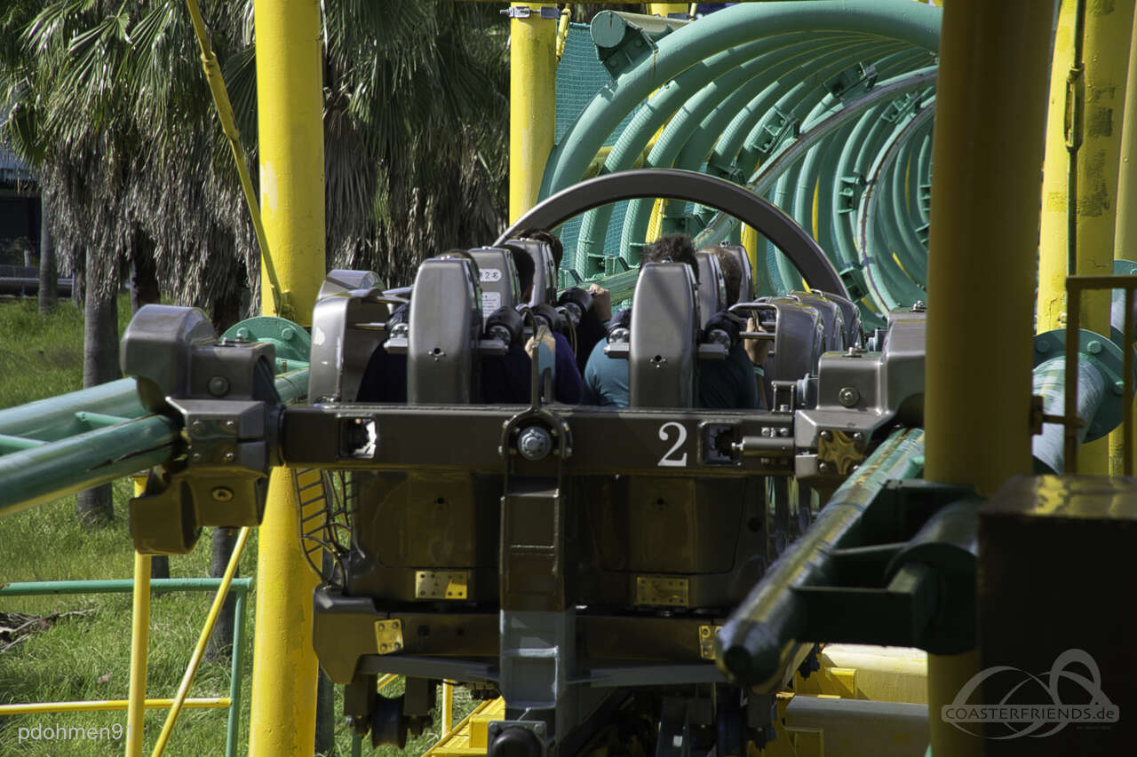 Ultra Twister im Park Nagashima Spa Land Impressionen