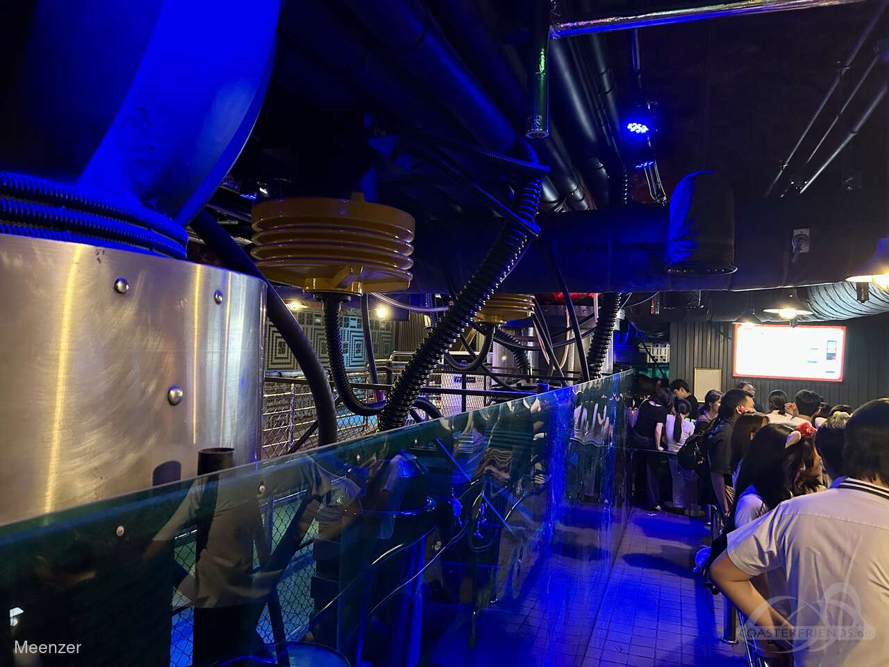 Comet Express im Park Lotte World Adventure Impressionen
