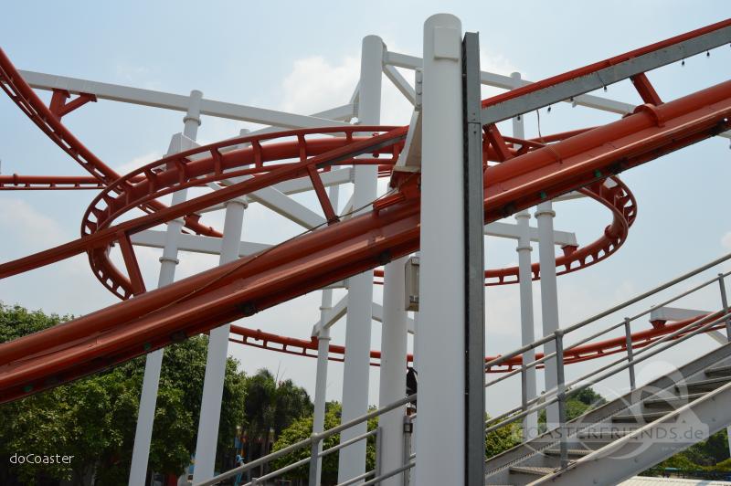 Sky Coaster im Park Dream World Impressionen