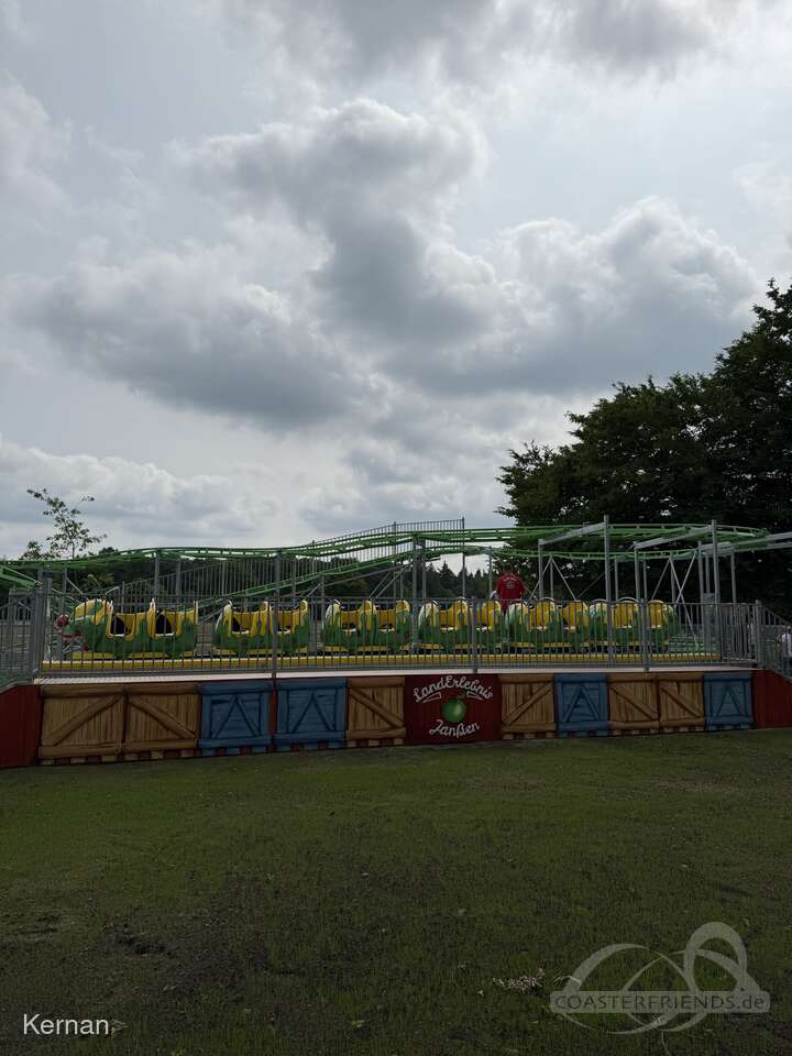 Familienachterbahn im Park LandErlebnis Janßen Impressionen