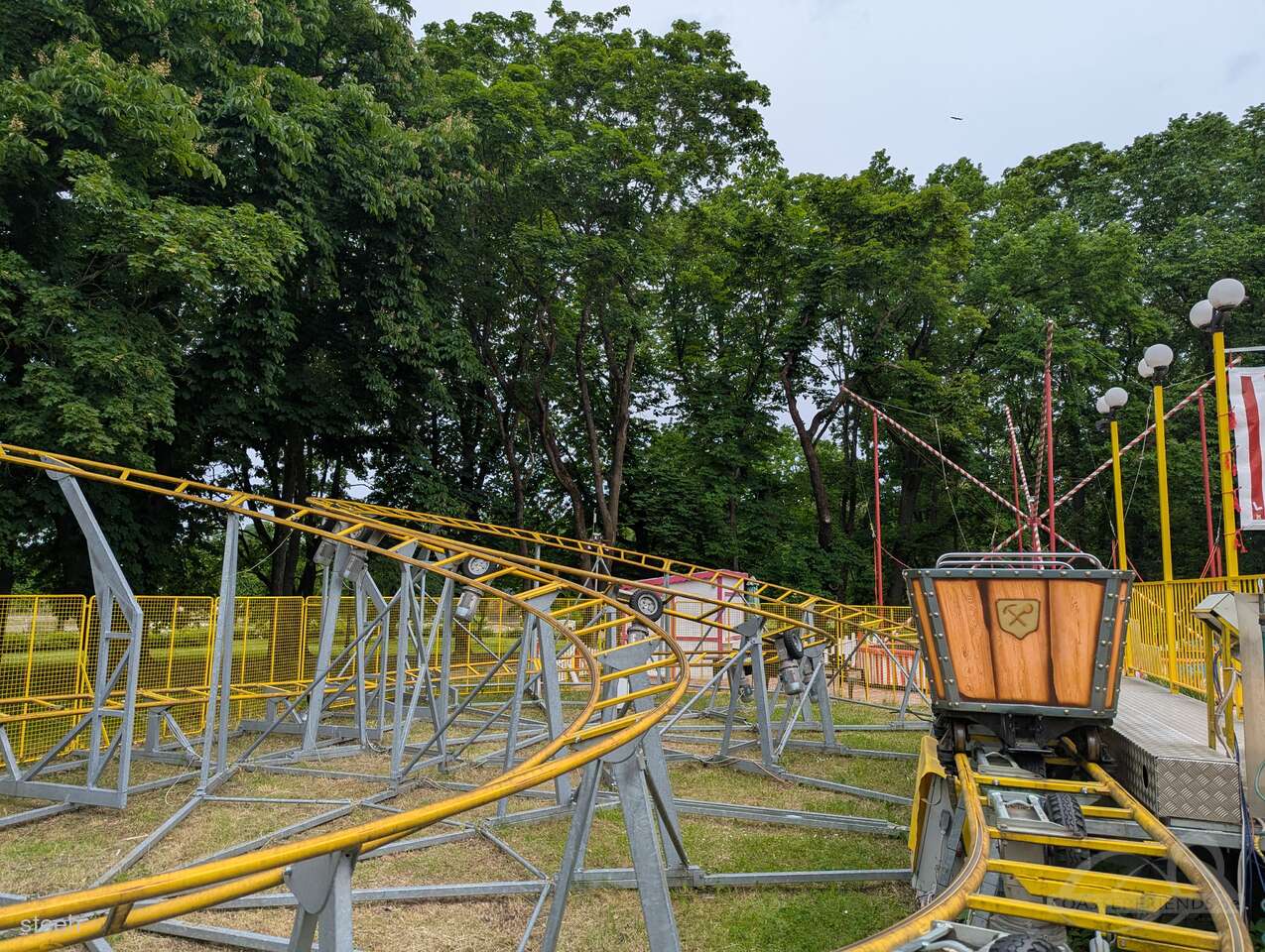 Kullakaevandus (Gold Mine Coaster) im Park Kadrioru Karussell Impressionen
