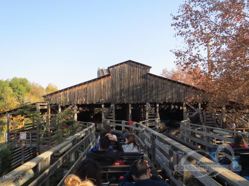 Stampida (Left Side) im Park PortAventura Park Impressionen