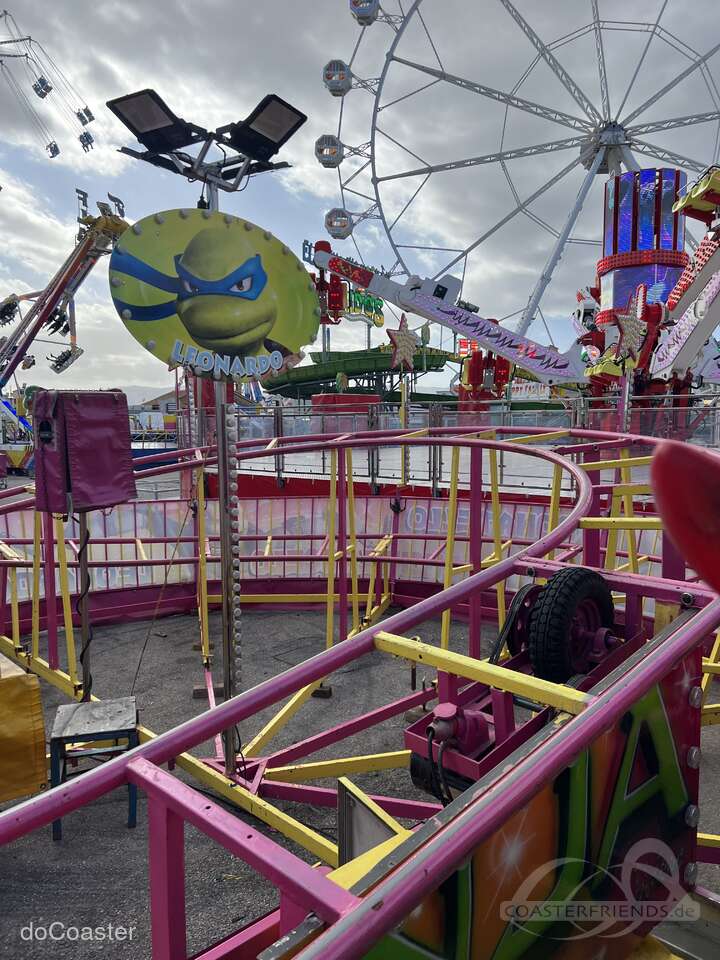 Super Tortugas / Tortugas Ninja (ramp on side) im Park Fercosti Impressionen