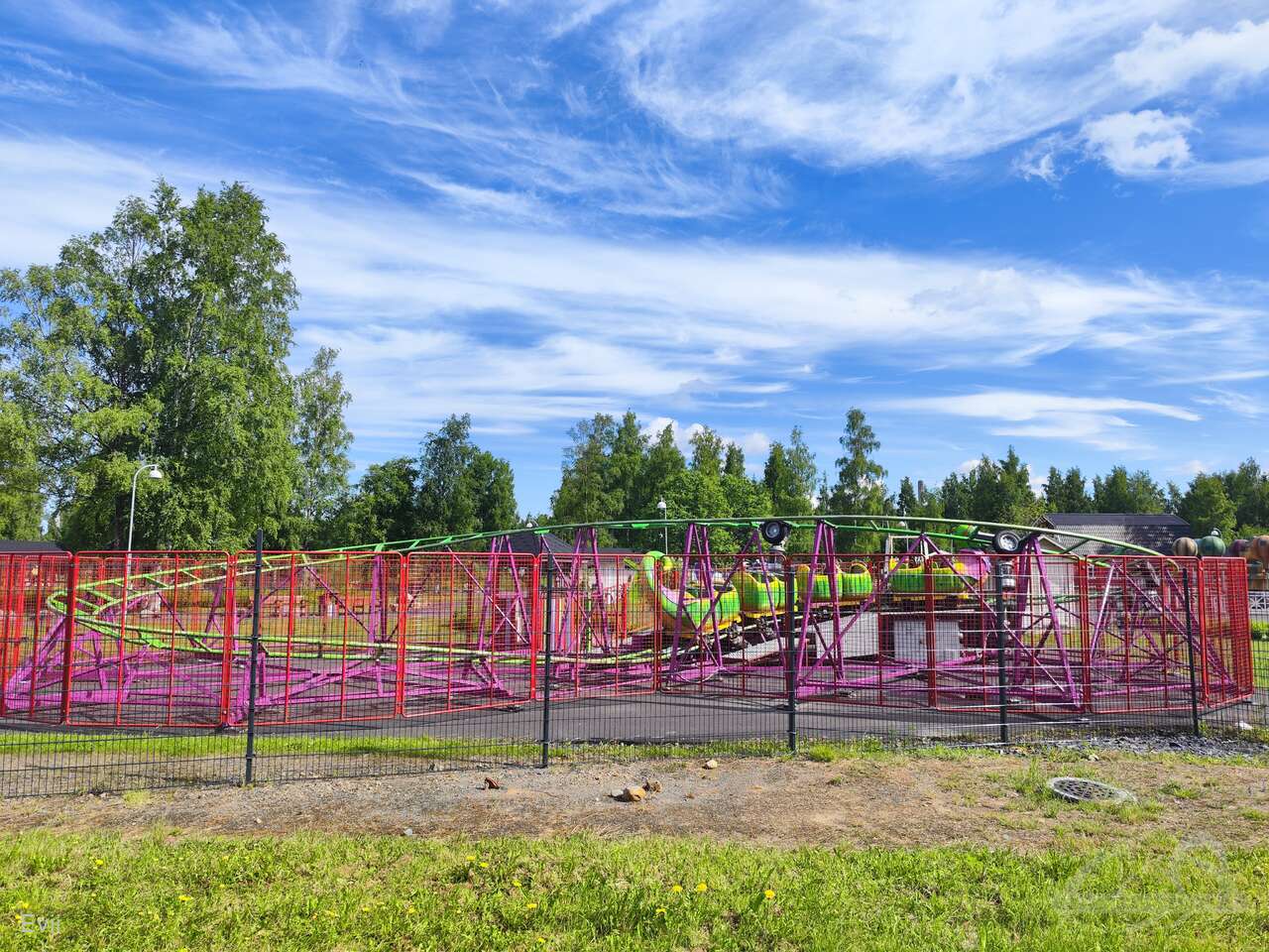 Herra Lohikäärme im Park Vauhtipuisto Impressionen