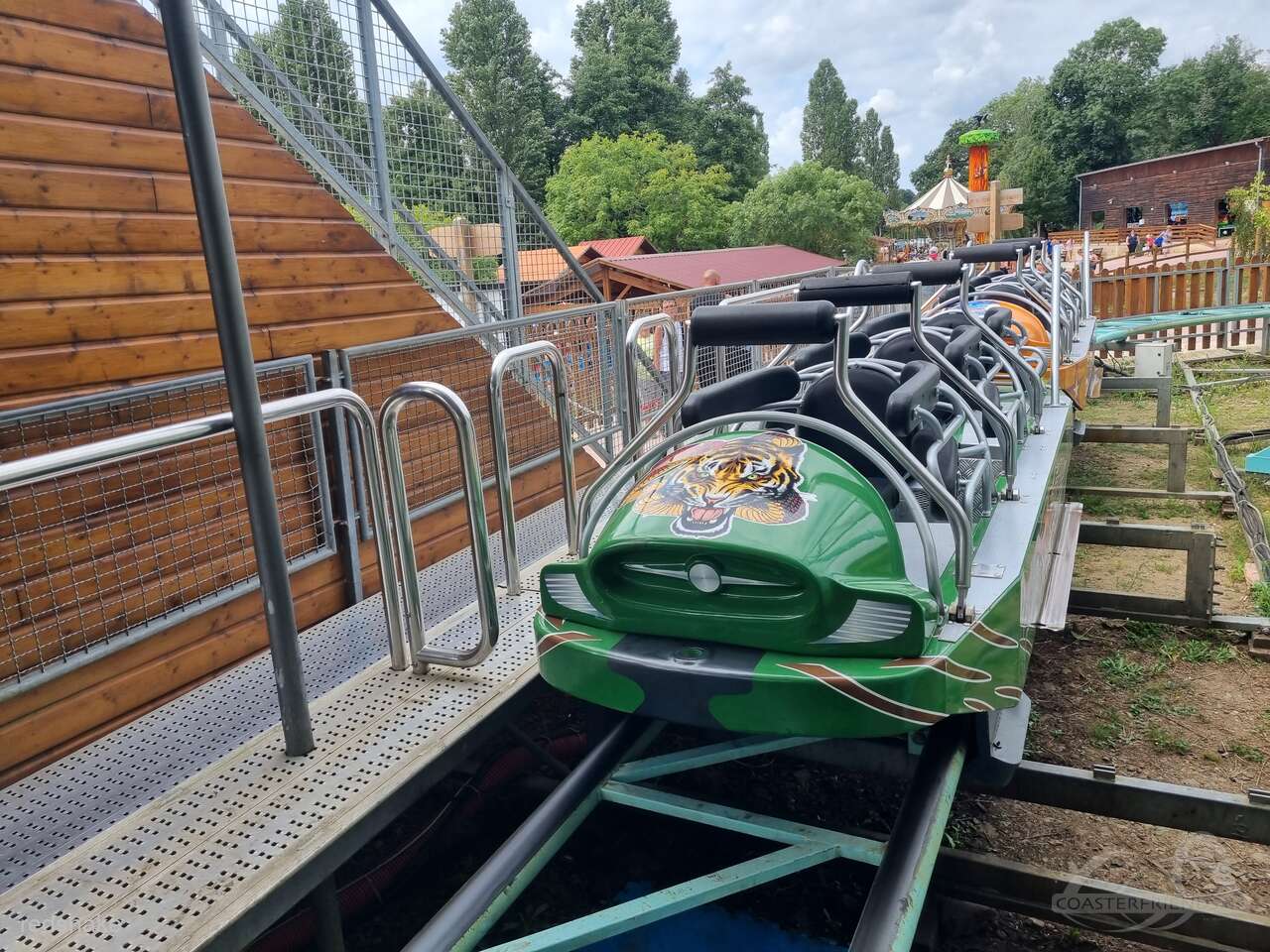 Bobsleigh im Park Parc de la Vallee Impressionen