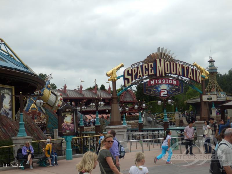 Space Mountain: Mission 2 im Park Disneyland Paris - Disneyland Park Impressionen