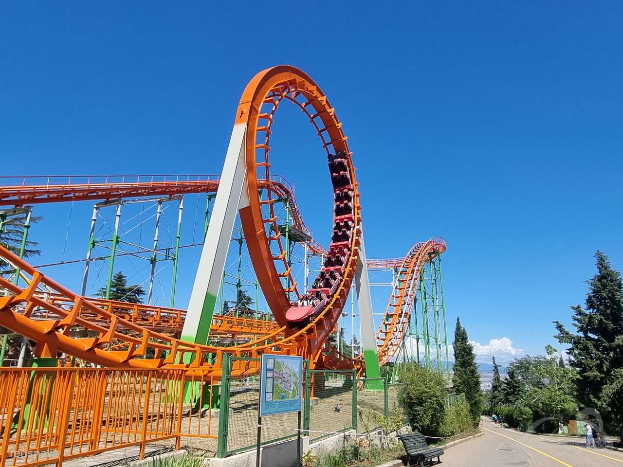 American Mountains im Park Mtatsminda Park Impressionen