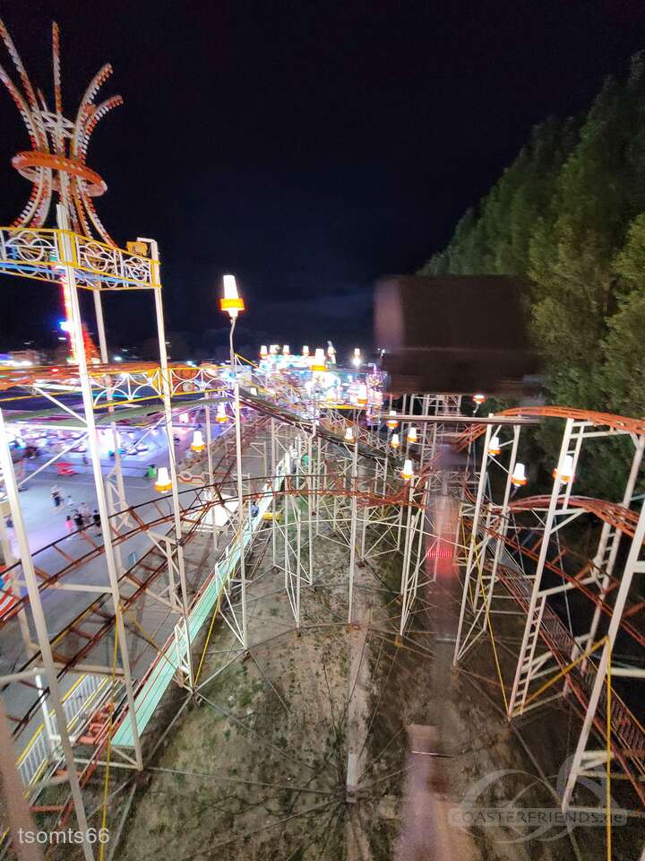 Roller Coaster im Park Luna Park Adriatico Impressionen