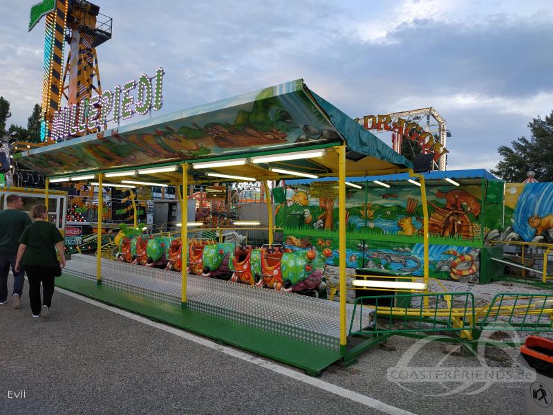 Happy Dragon / Millepiedi im Park Luna Park Adriatico Impressionen