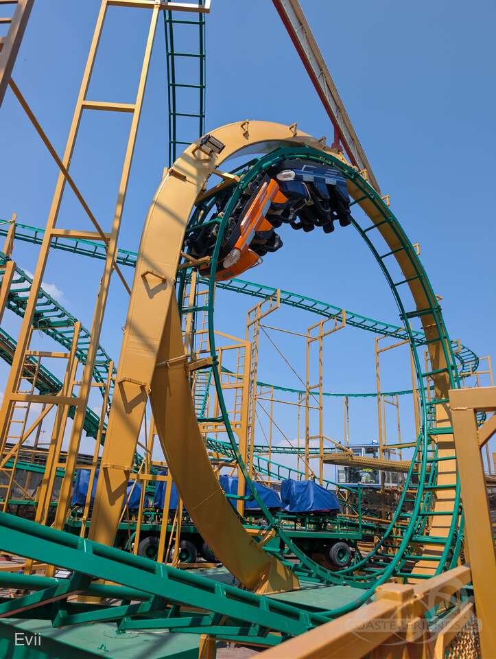 Coaster Loop im Park EuroPark Milano Idroscalo Impressionen