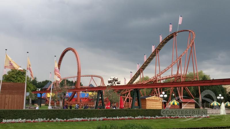 Thunder Loop im Park Attractiepark Slagharen Impressionen