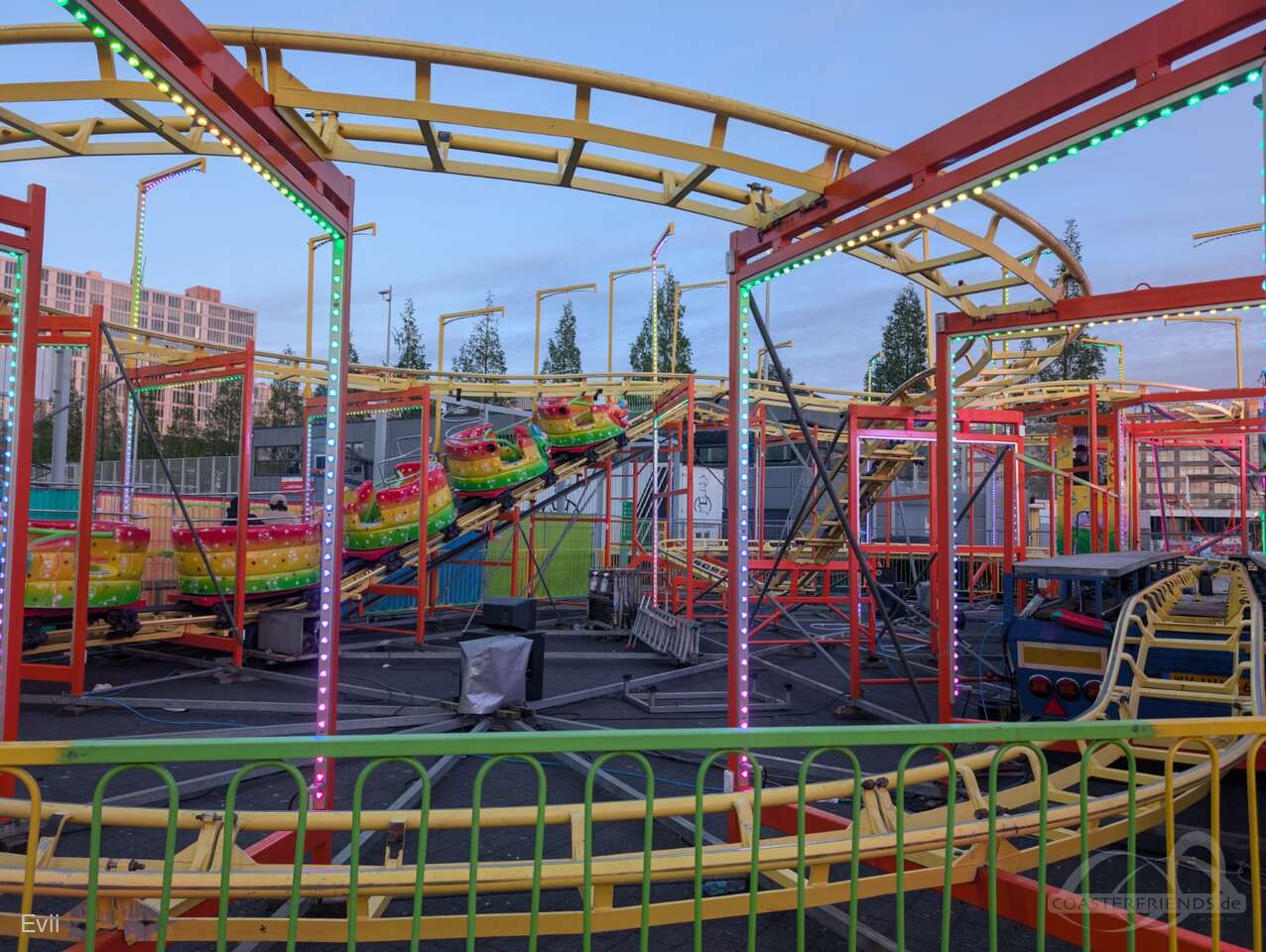 Swinging Coaster im Park Velthuis, Raymond Impressionen