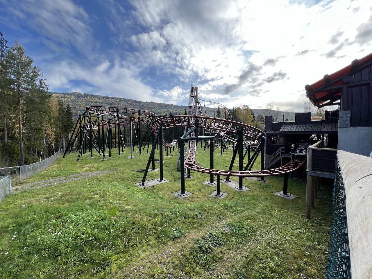 Il Tempo Extra Gigante im Park Hunderfossen Eventyrpark Impressionen