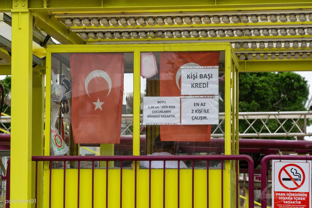 Twister Coaster im Park Aktur Park Impressionen