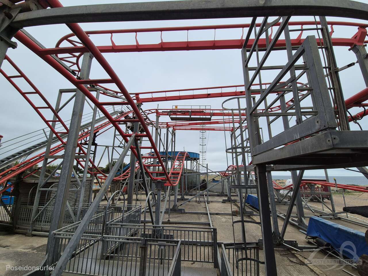 Runaway Mine Train im Park Funland Amusement Park Impressionen