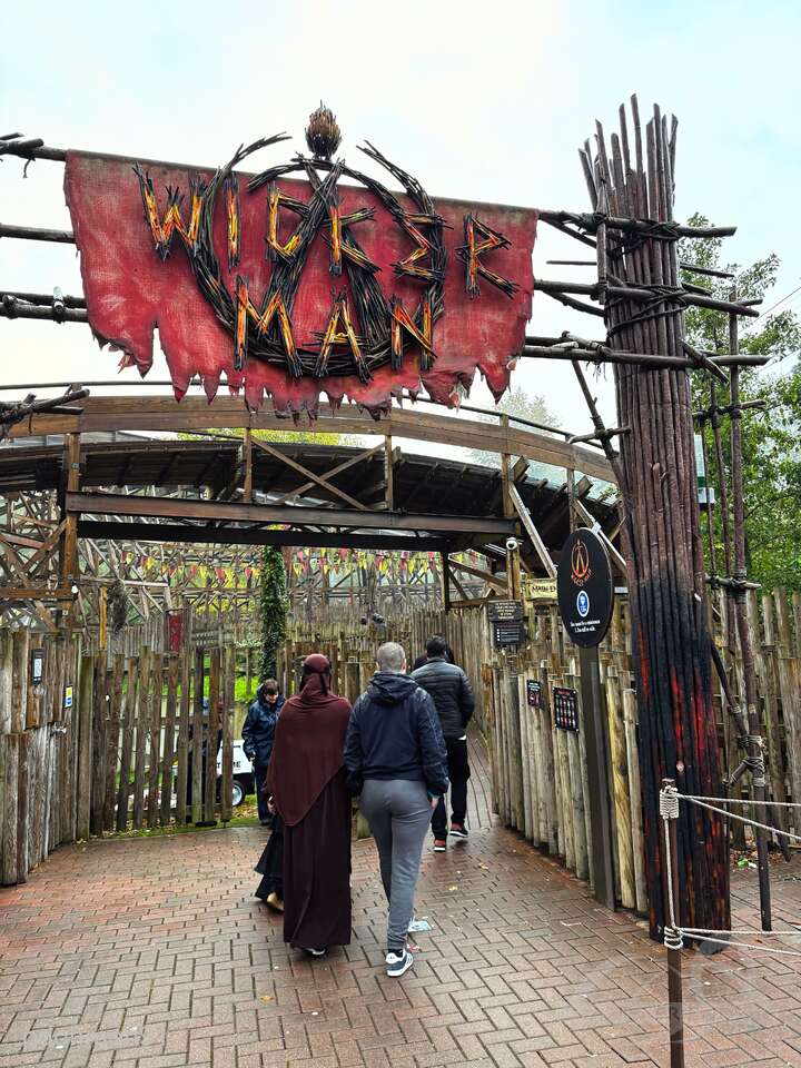 Wicker Man im Park Alton Towers Impressionen