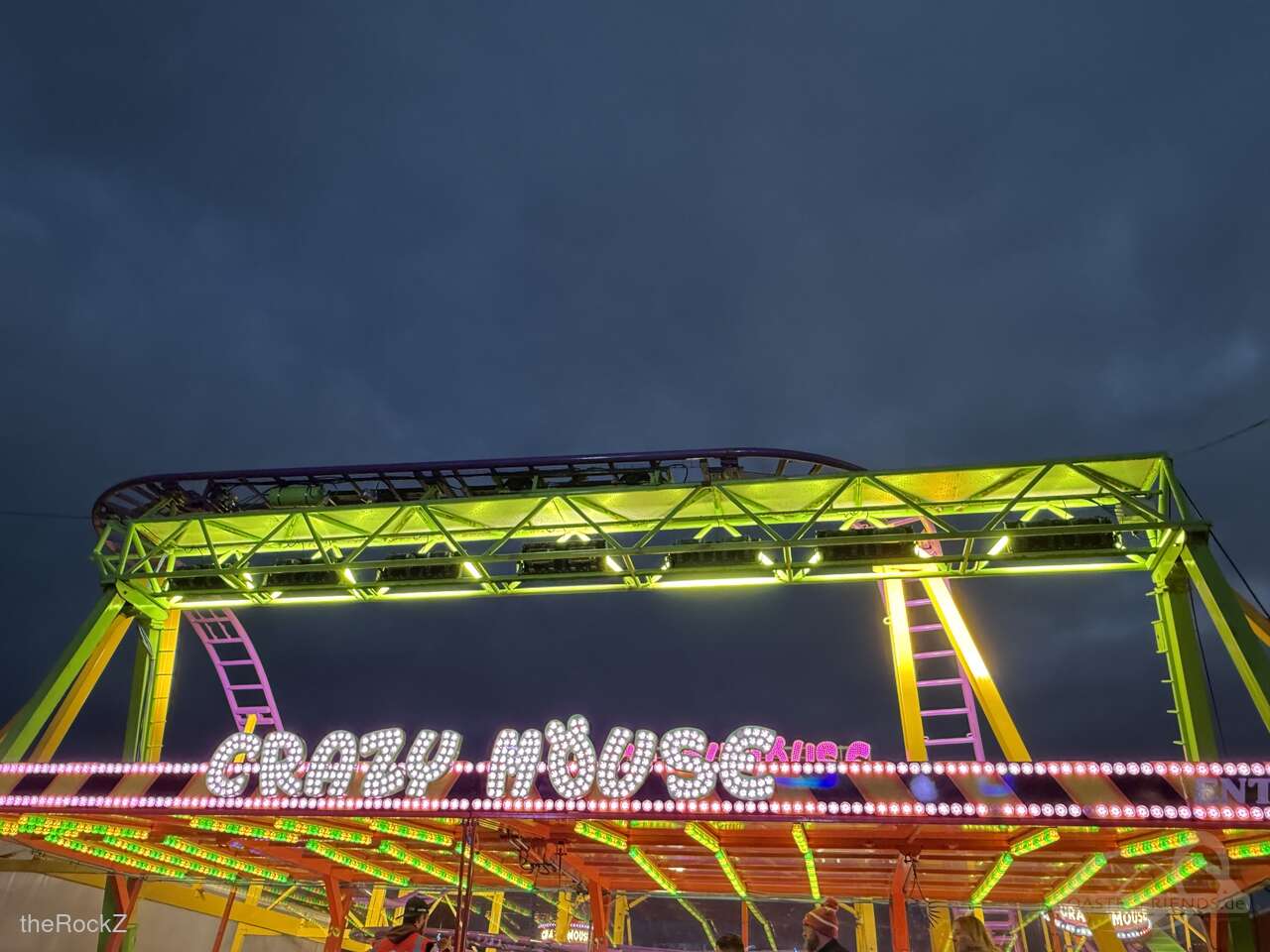 Crazy Mouse Rollercoaster im Park Wilmot Thomas and Richie Impressionen