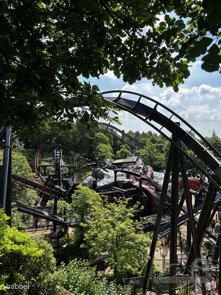 Nemesis Reborn im Park Alton Towers Impressionen
