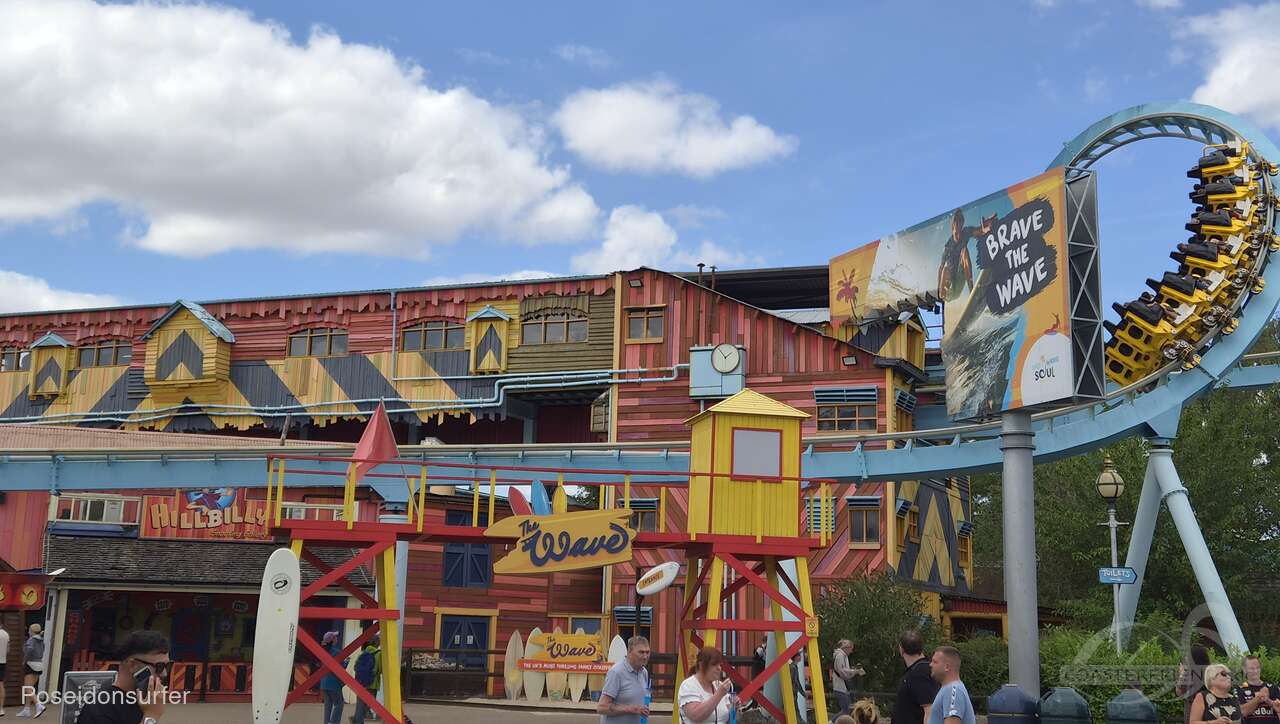 Wave im Park Drayton Manor Impressionen