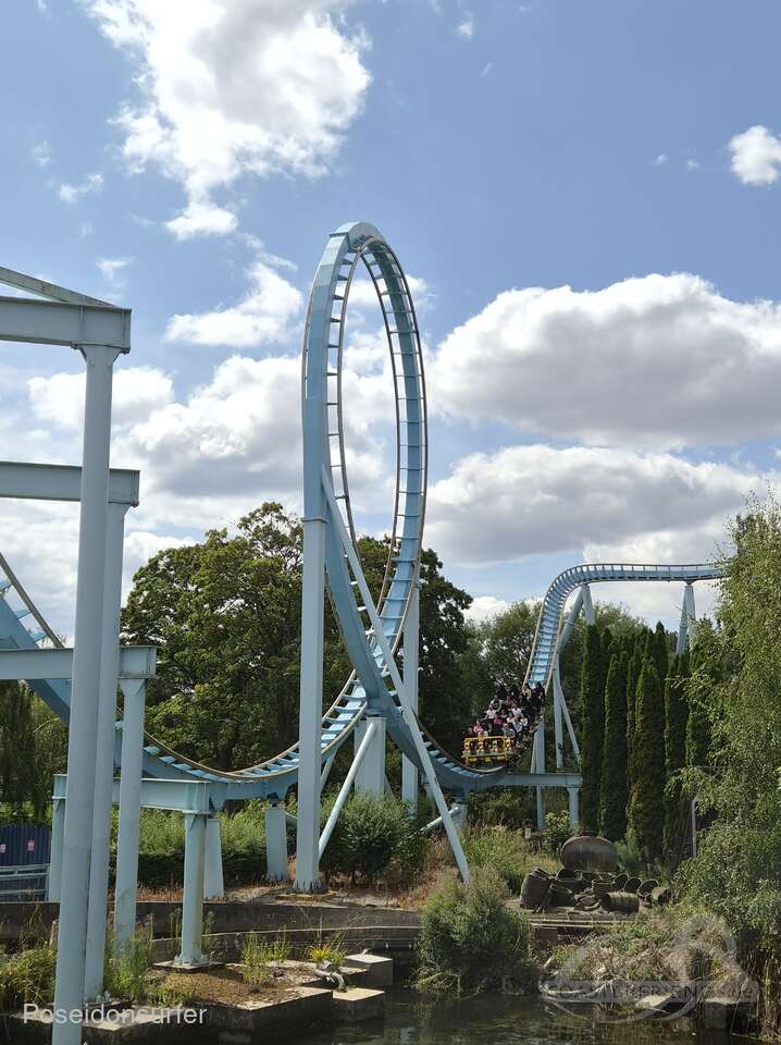 Wave im Park Drayton Manor Impressionen