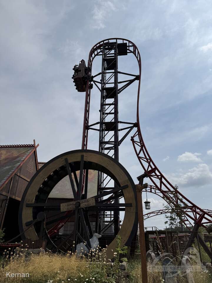 Drakon im Park Paultons Park Impressionen