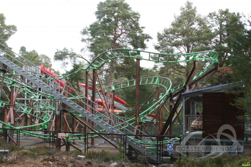 Runaway Timber Train im Park Landmark Forest Theme Park Impressionen