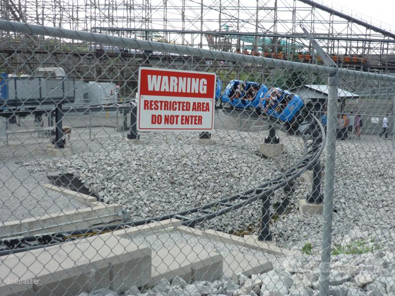 Back Lot Stunt Coaster im Park Canada's Wonderland Impressionen