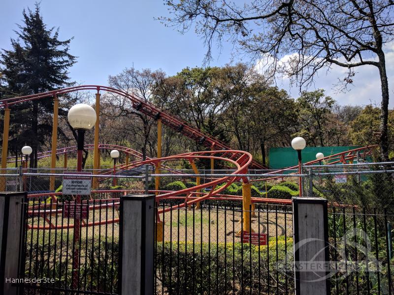 Roller im Park Six Flags Mexico Impressionen