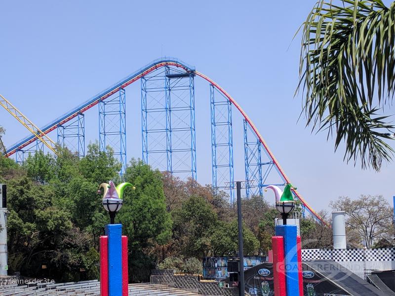 Superman el Último Escape im Park Six Flags Mexico Impressionen