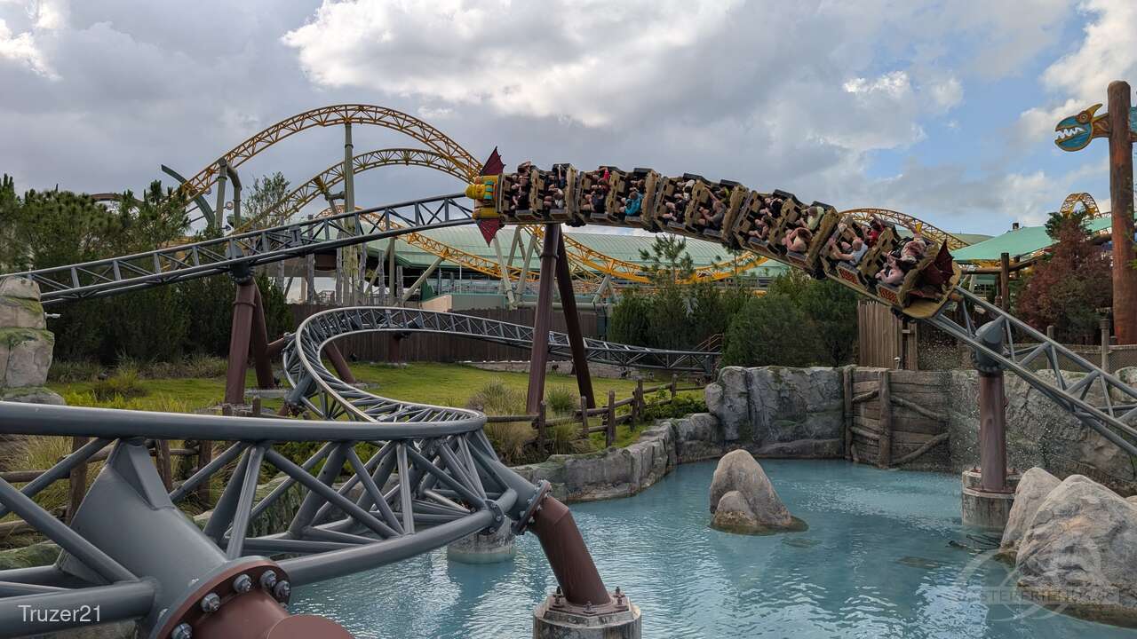 Hiccup's Wing Gliders im Park Universal Epic Universe Impressionen