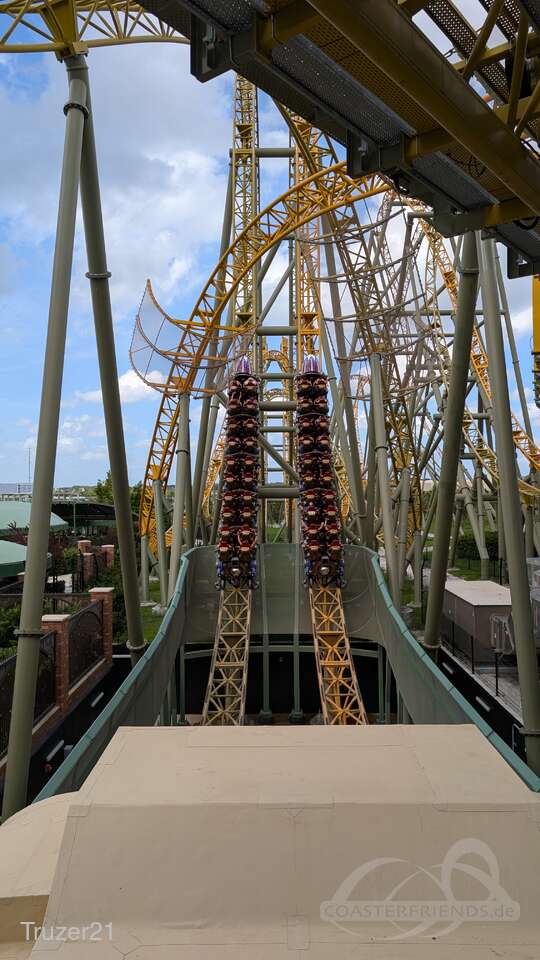 Stardust Racers (Pulsar/Green/Right) im Park Universal Epic Universe Impressionen