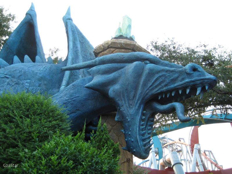 Dragon Challenge (Hungarian Horntail) im Park Universal Studios Islands of Adventure Impressionen