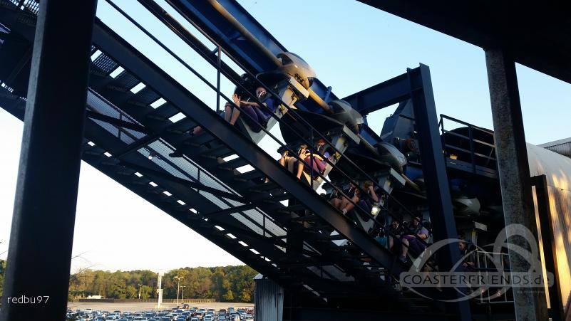 Batman The Ride im Park Six Flags Over Georgia Impressionen