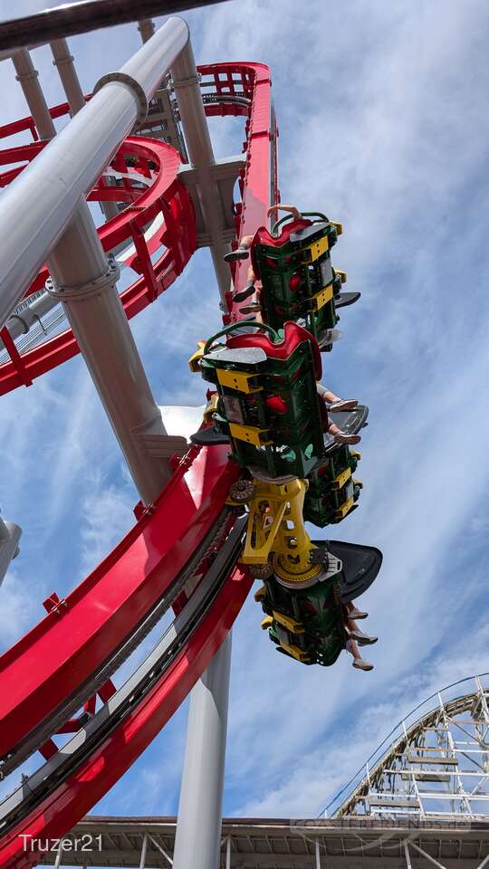 Dragon Slayer im Park Adventureland Impressionen