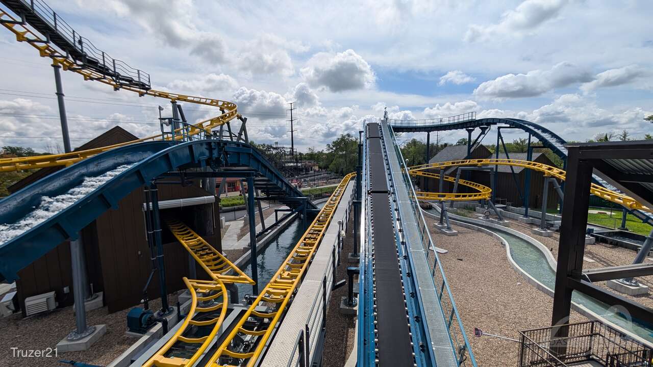 Flying Viking im Park Adventureland Impressionen