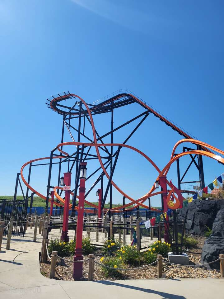 Fire Runner im Park Lost Island Theme Park Impressionen