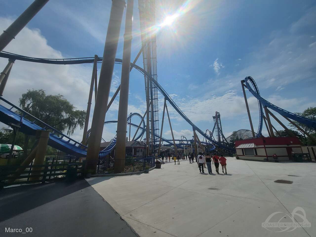 Wrath of Rakshasa im Park Six Flags Great America Impressionen