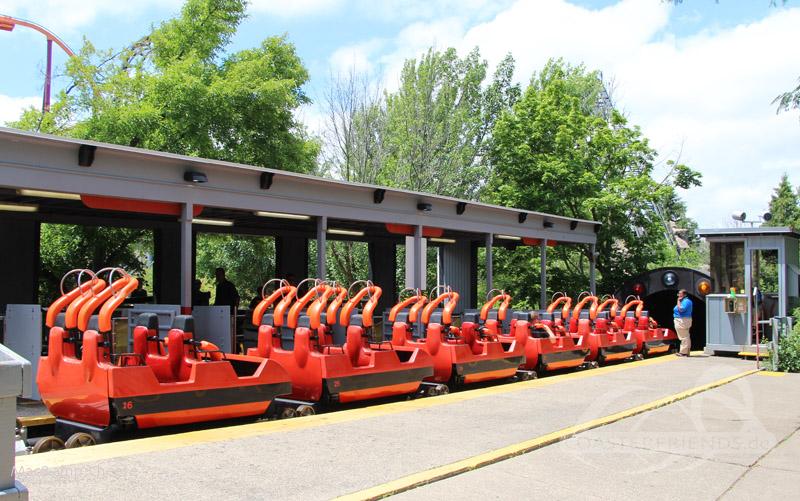 Demon im Park Six Flags Great America Impressionen